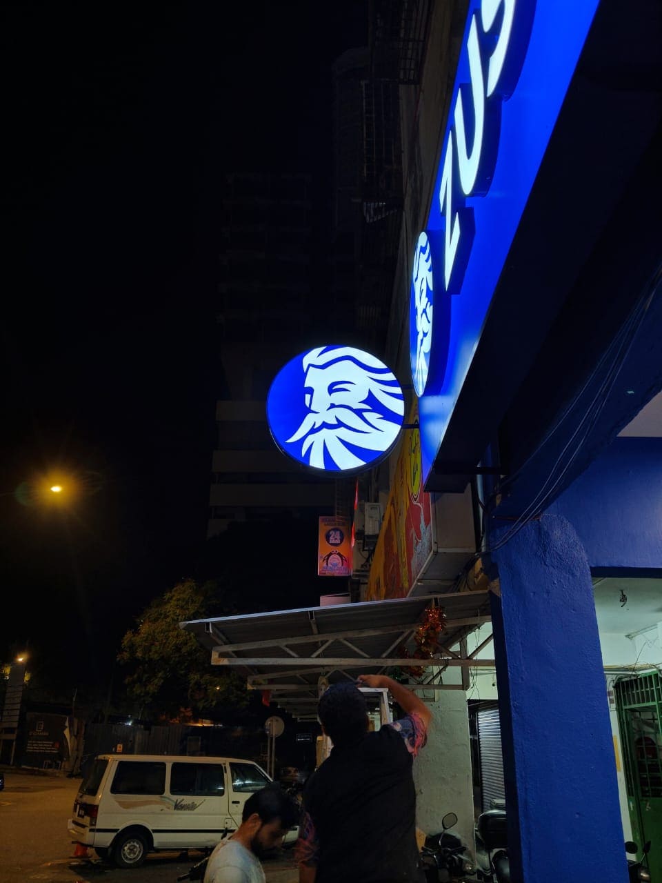 Premium Outdoor Signage and Luxury Signboard for Franchise and Project (6)