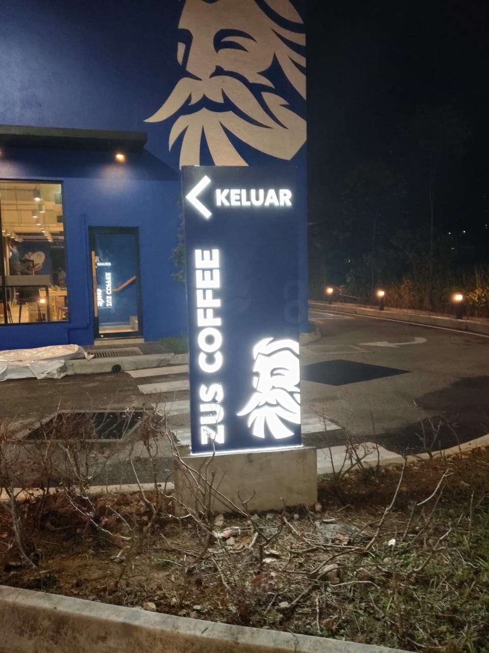 Premium Outdoor Signage and Luxury Signboard for Franchise and Project (7)