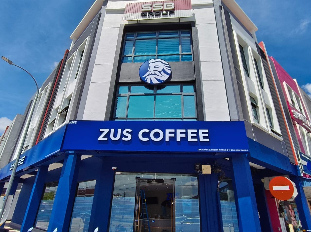 ZUS Coffee 3D Outdoor Signboard (1)