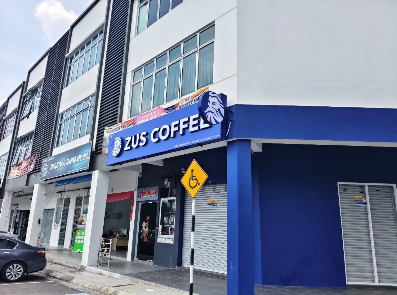 ZUS Coffee 3D Outdoor Signboard (2)
